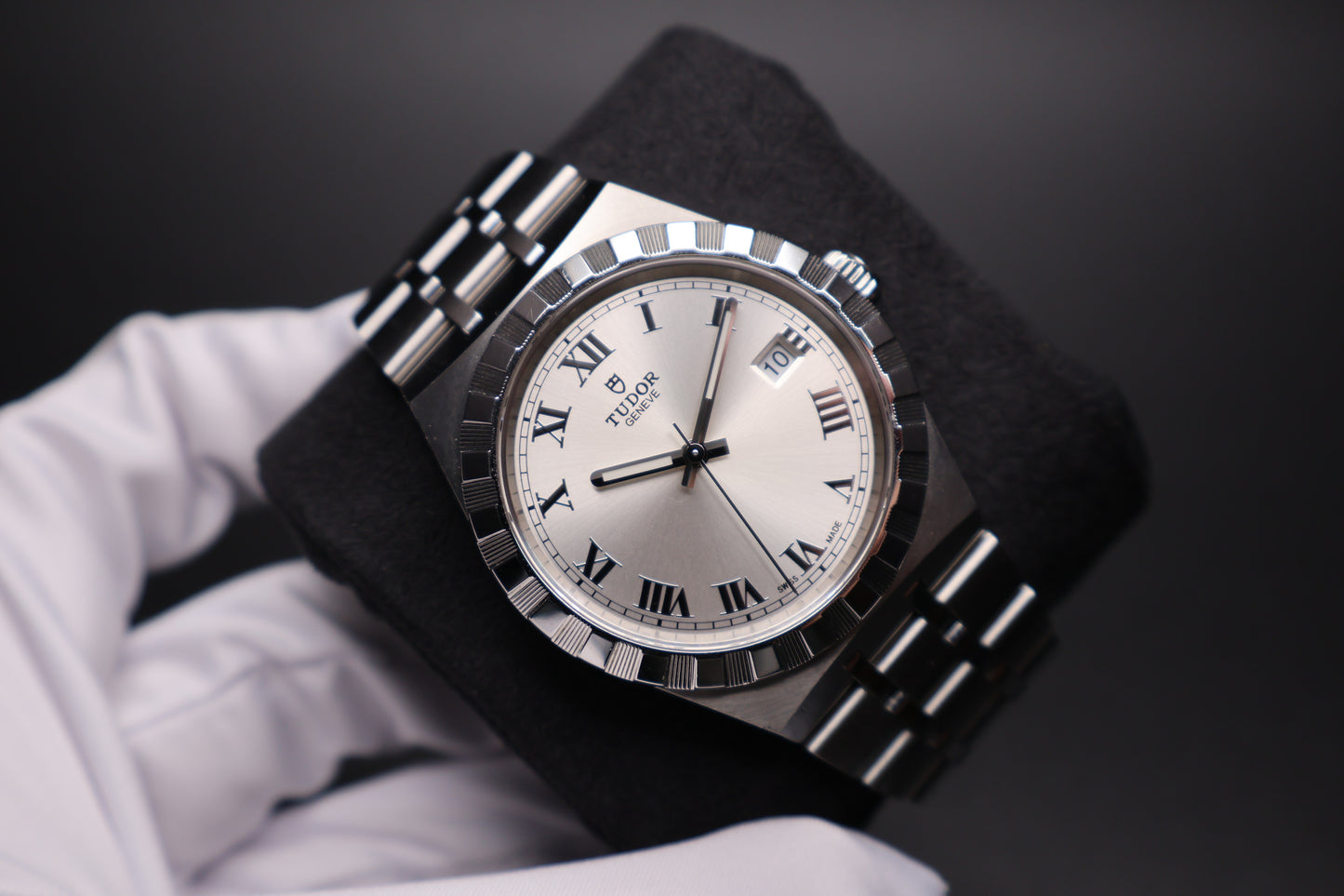 Tudor Royal 28500 (2021)