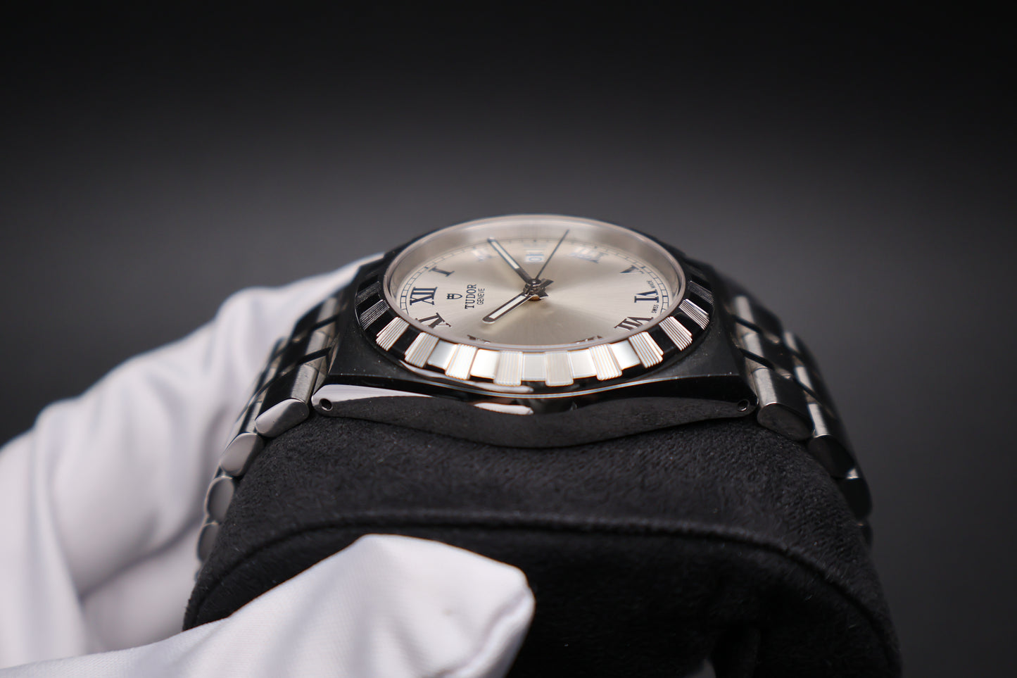 Tudor Royal 28500 (2021)