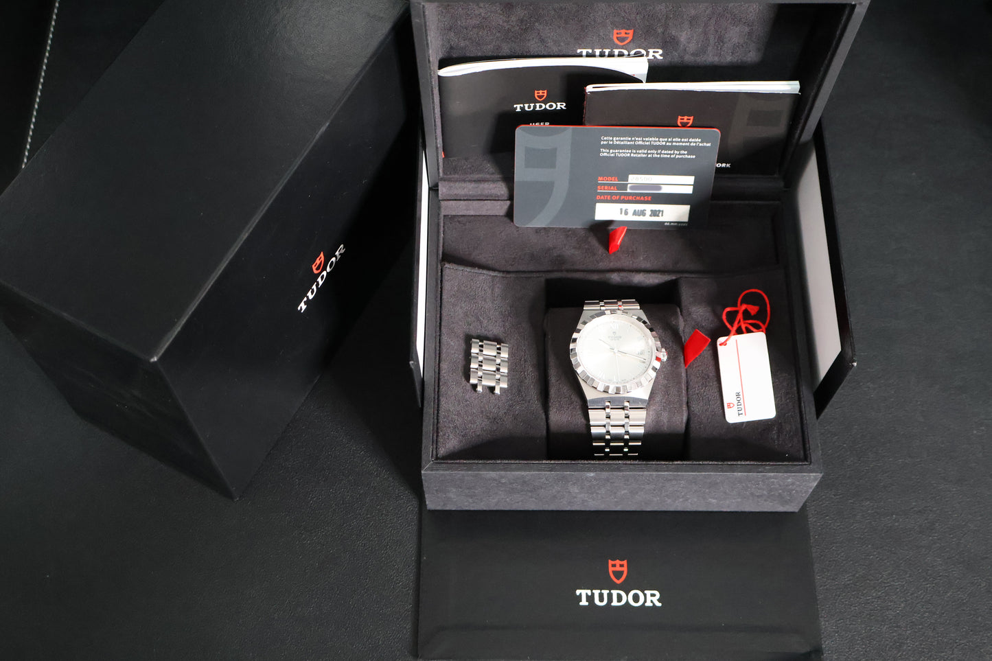 Tudor Royal 28500 (2021)