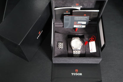 Tudor Royal 28500 (2021)