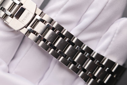 Tudor Royal 28500 (2021)